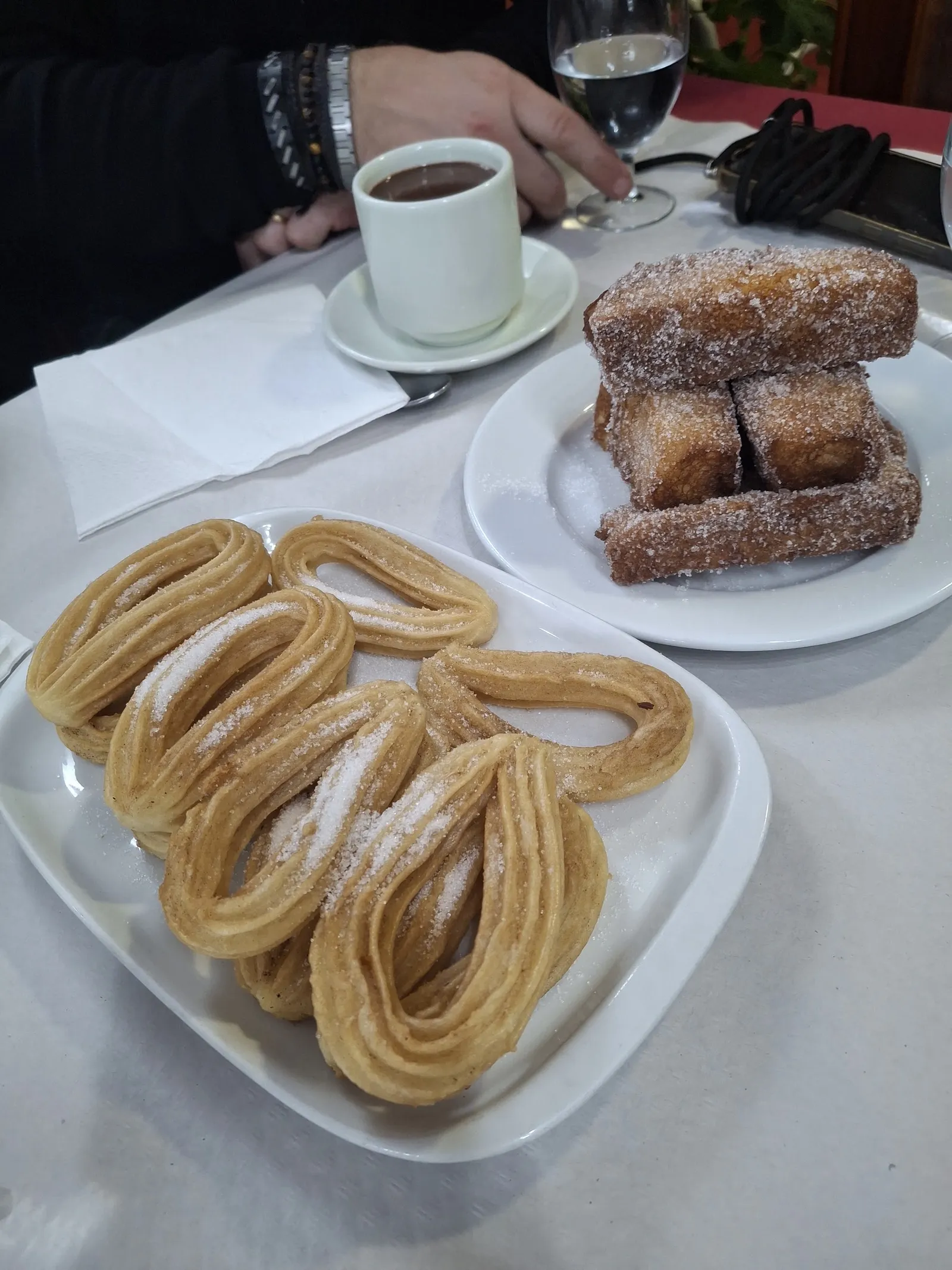 Churros y chocolate